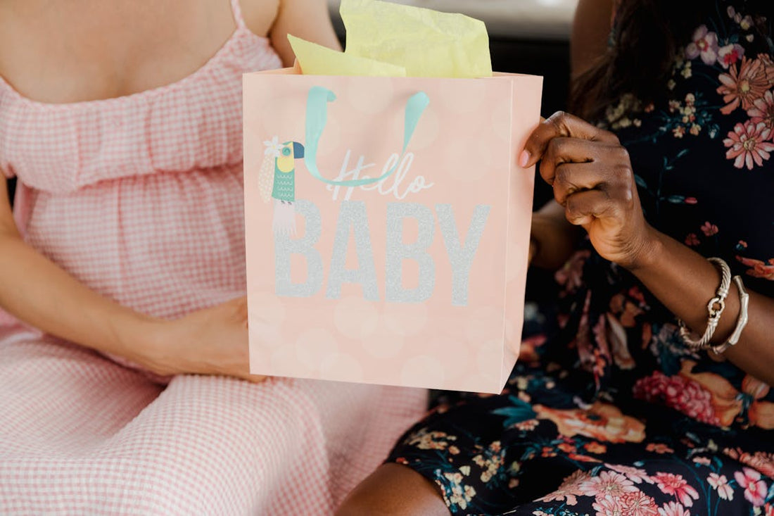 Prezent na narodziny dziecka — baby shower